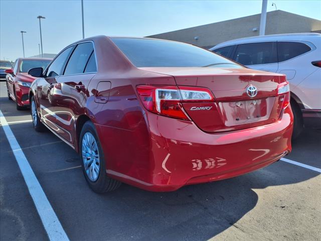 2012 Toyota Camry 4 DOOR FWD SEDAN