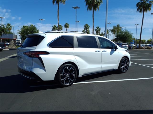 2025 Toyota Sienna Platinum 7-Passenger