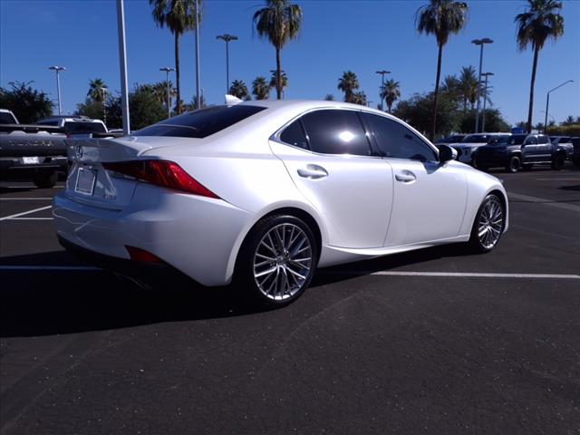 2017 Lexus IS 200t 