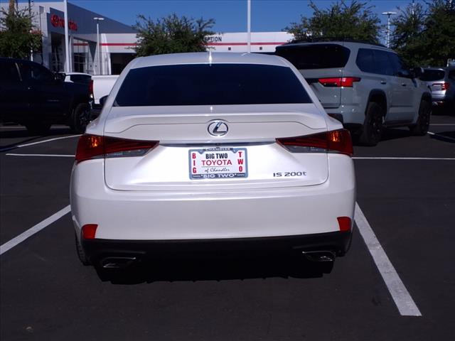 2017 Lexus IS 200t 