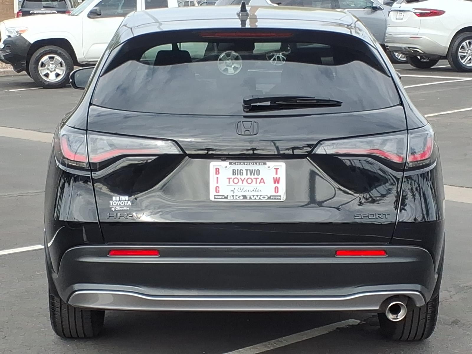 View vehicle photo 5