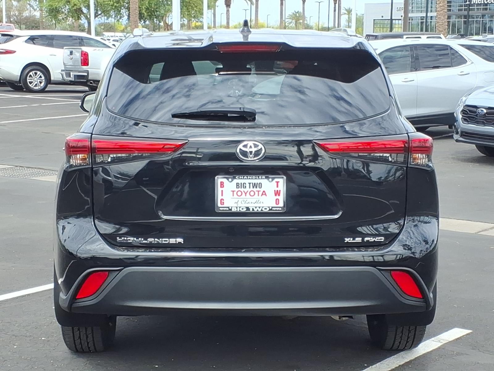 View vehicle photo 5