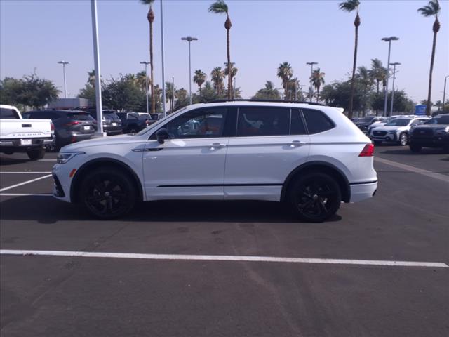 2023 Volkswagen Tiguan SE R-Line Black