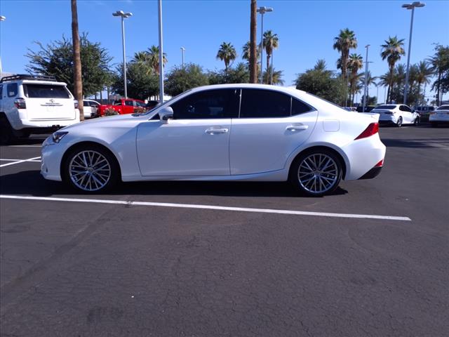 2017 Lexus IS 200t 