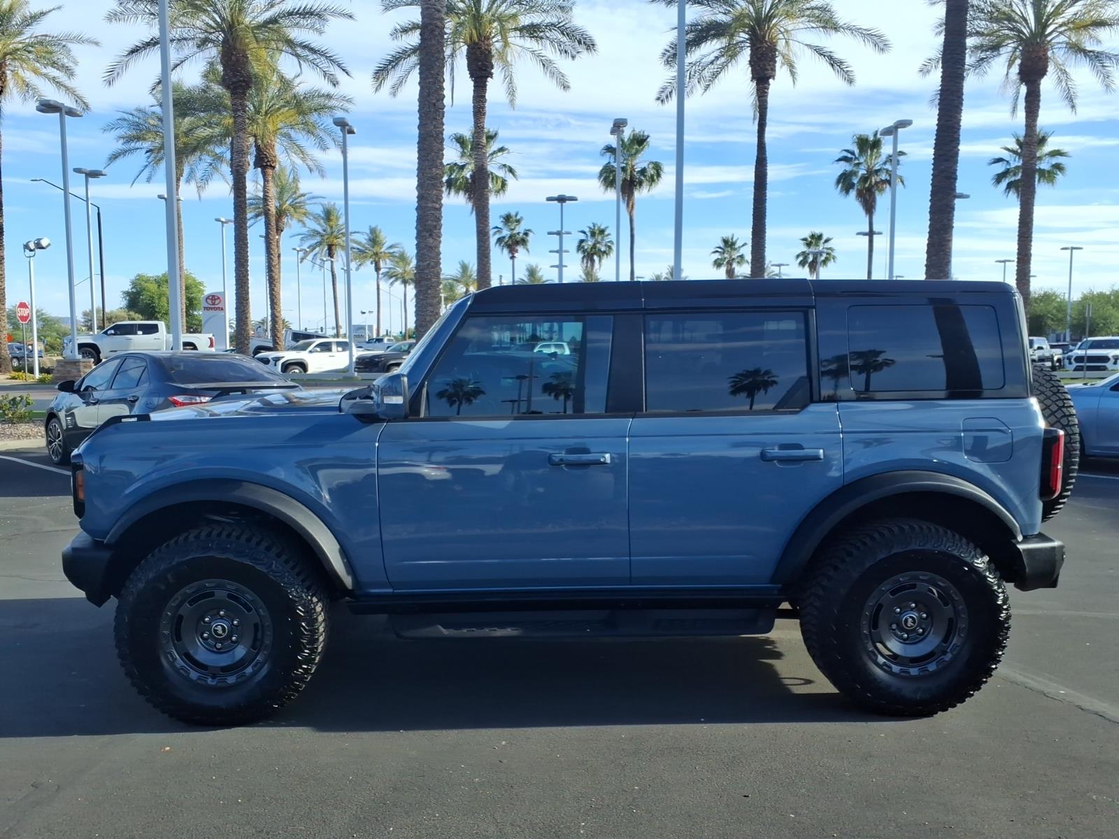 View vehicle photo 7