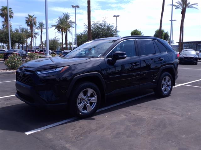 2022 Toyota RAV4 Hybrid XLE