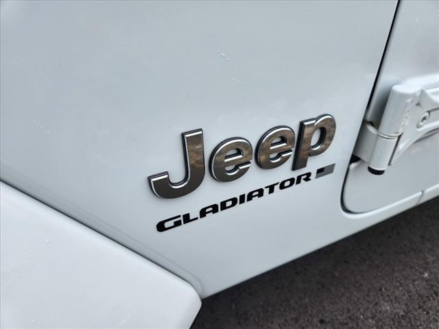 2023 Jeep Gladiator Overland