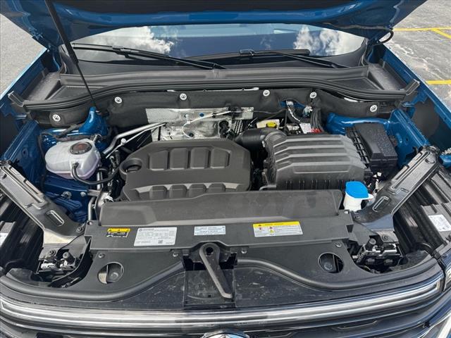 2025 Volkswagen Atlas Cross Sport SEL Premium R-Line 4Motion