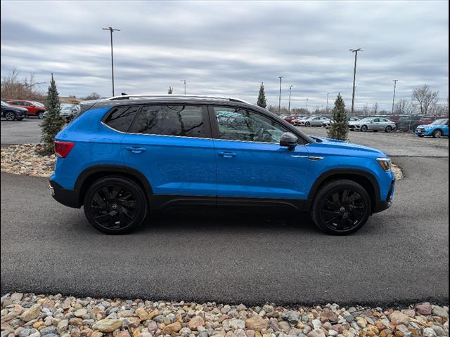 2024 Volkswagen Taos SE 4Motion