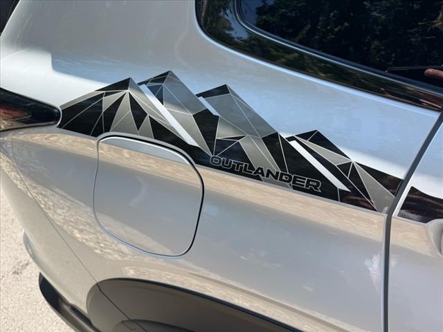 2025 Mitsubishi Outlander Trail Edition