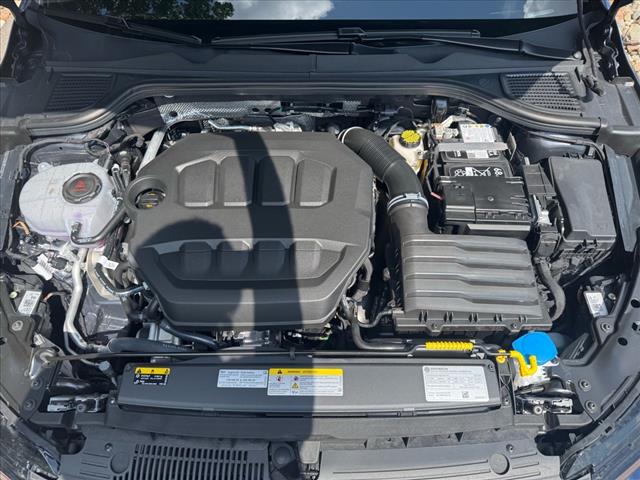 2025 Volkswagen Golf GTI SE