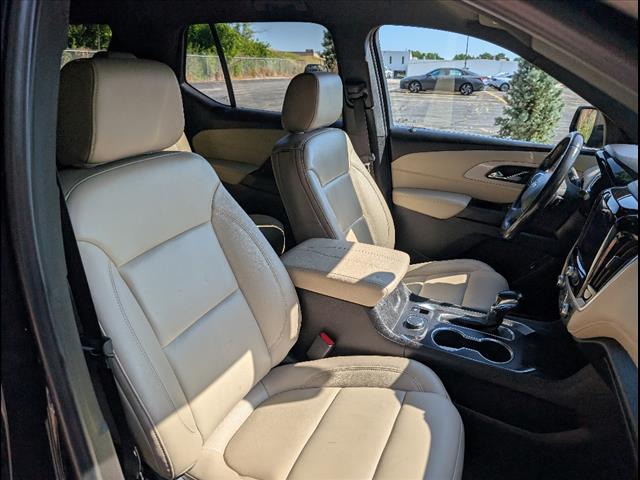 2022 Chevrolet Traverse LT Leather