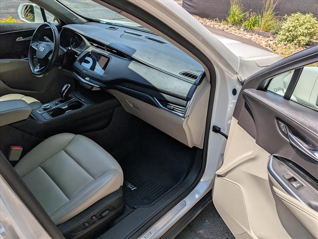 2020 Cadillac XT4 Premium Luxury