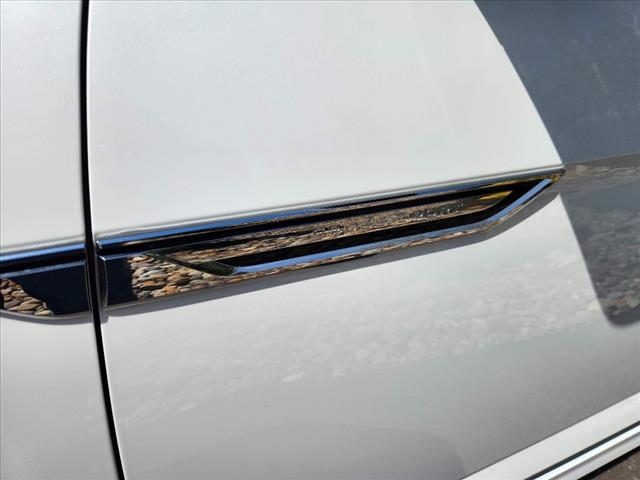 2024 Volkswagen Atlas Cross Sport SEL R-Line 4Motion
