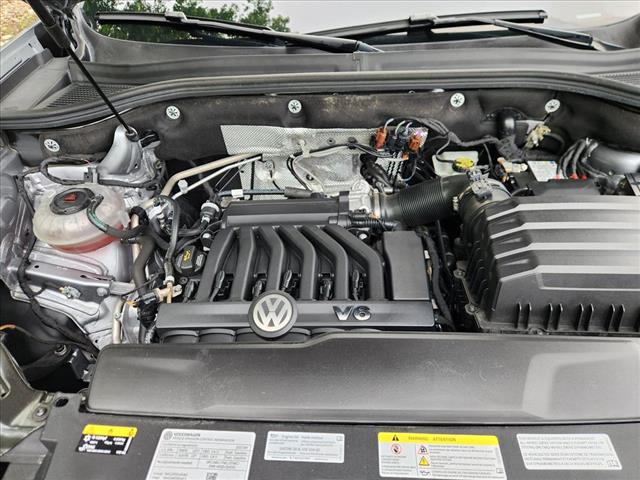 2022 Volkswagen Atlas Cross Sport V6 SEL Premium R-Line 4Motion