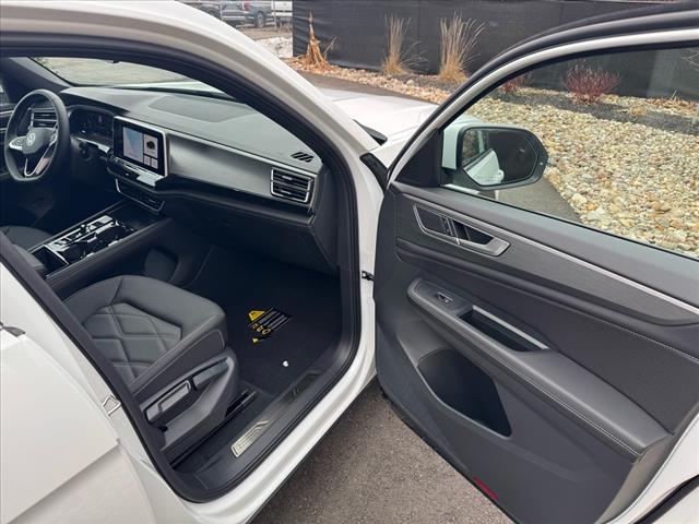 2025 Volkswagen Atlas Cross Sport SE 4Motion