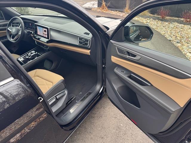 2025 Volkswagen Atlas Cross Sport SE 4Motion