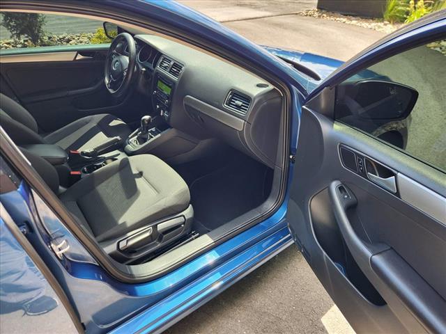 2015 Volkswagen Jetta 1.8T SE W/CONNECT