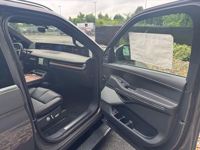 2025 Lincoln Navigator Black Label