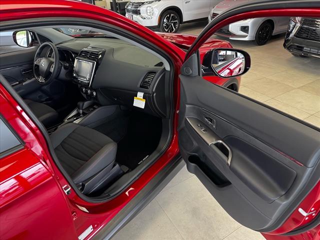 2025 Mitsubishi Outlander Sport SE