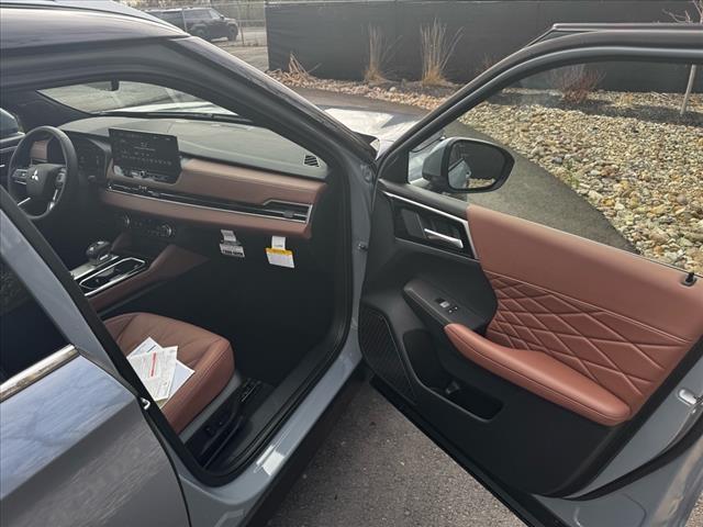 2025 Mitsubishi Outlander SEL
