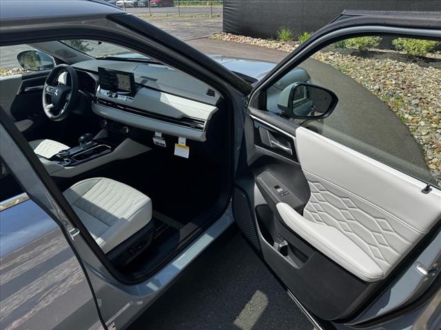 2025 Mitsubishi Outlander SEL