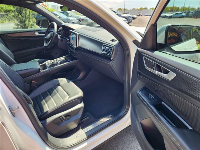 2024 Volkswagen Atlas Cross Sport SEL R-Line 4Motion