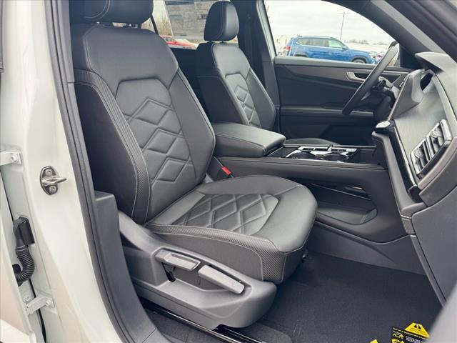 2025 Volkswagen Atlas Cross Sport SE 4Motion