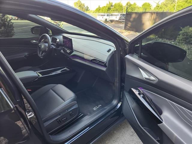 2023 Volkswagen ID.4 Pro S Plus w/ VW Sound