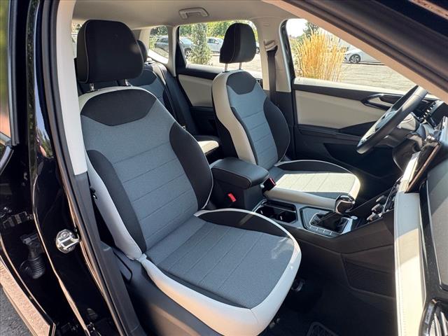 2025 Volkswagen Taos S