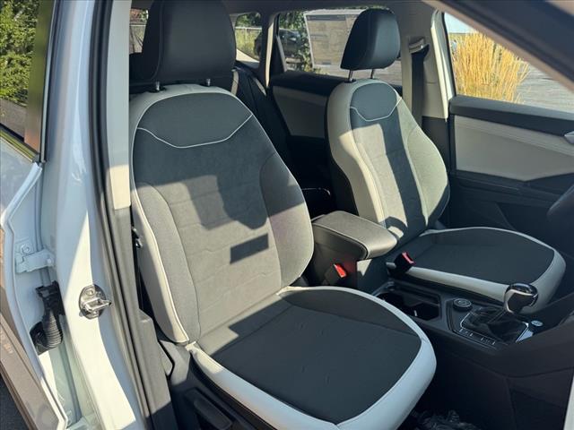 2025 Volkswagen Taos SE 4Motion