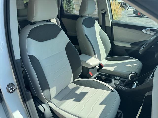 2025 Volkswagen Taos SE 4Motion