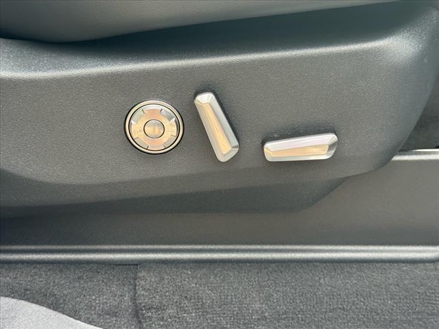2025 Lincoln Navigator Black Label