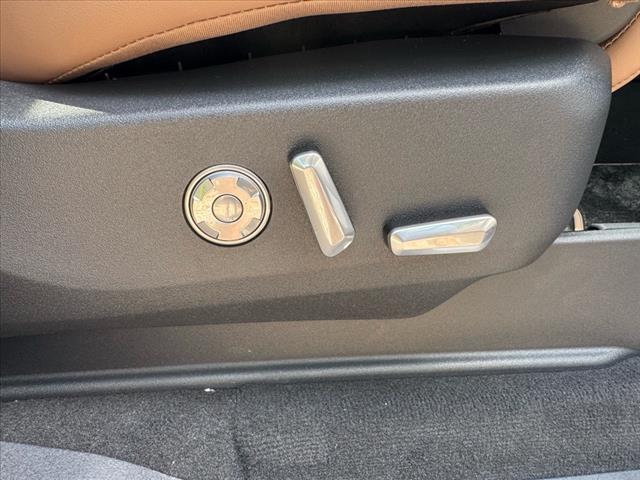 2025 Lincoln Navigator L Black Label