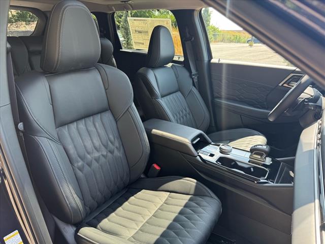 2025 Mitsubishi Outlander SEL