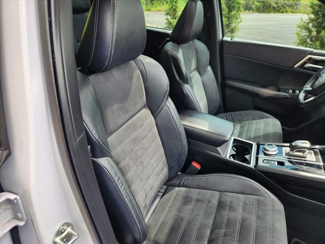 2022 Mitsubishi Outlander Black Edition