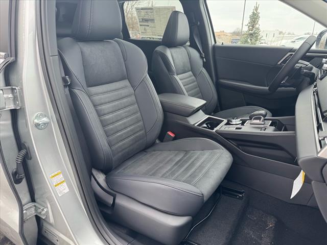 2025 Mitsubishi Outlander PHEV SE