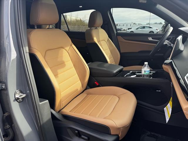 2025 Volkswagen Atlas Cross Sport SEL R-Line Black 4Motion