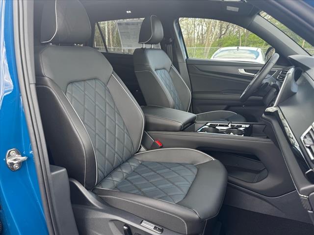 2025 Volkswagen Atlas Cross Sport SEL Premium R-Line 4Motion