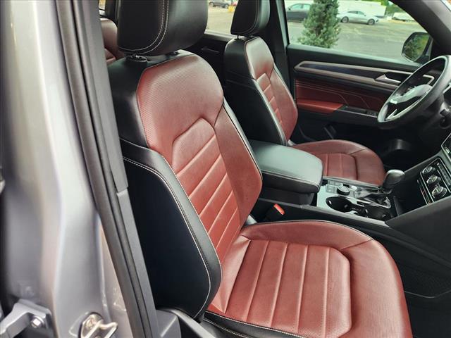 2022 Volkswagen Atlas Cross Sport V6 SEL Premium R-Line 4Motion