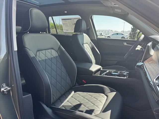 2025 Volkswagen Atlas SEL Premium R-Line 4Motion