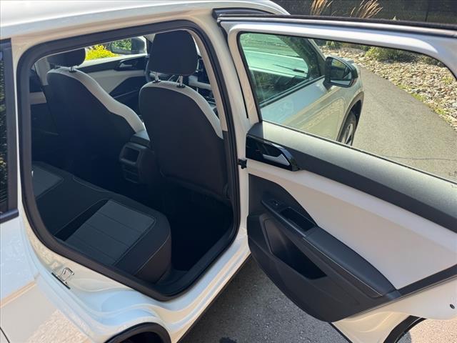 2025 Volkswagen Taos S 4Motion