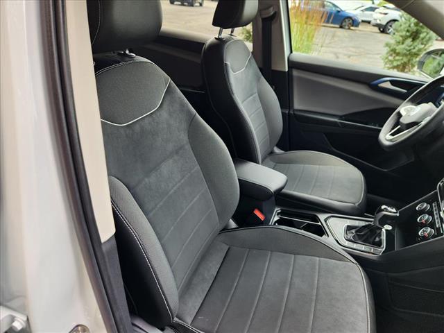 2023 Volkswagen Taos SE