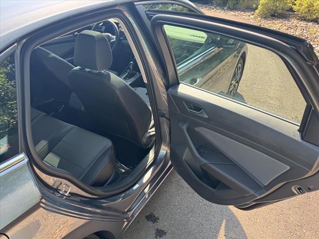 2025 Volkswagen Jetta SE