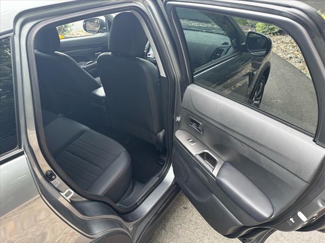 2025 Mitsubishi Outlander Sport SE