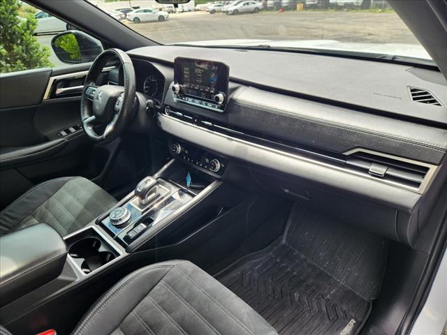 2022 Mitsubishi Outlander Black Edition