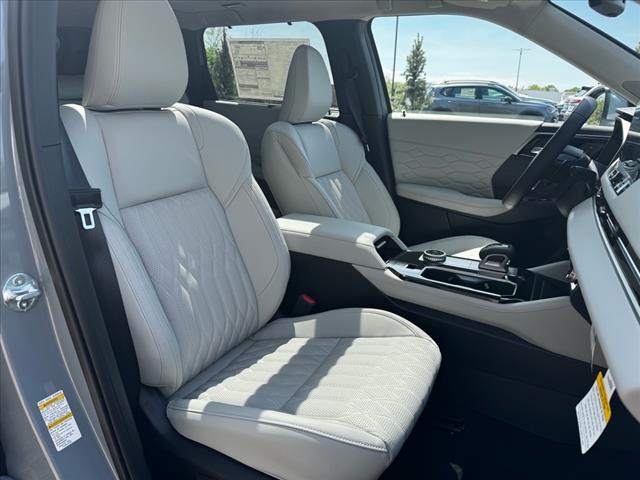 2025 Mitsubishi Outlander SEL