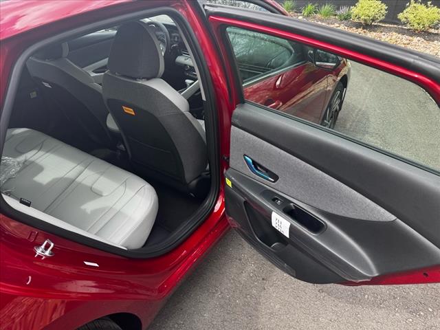 2025 Hyundai ELANTRA Hybrid Limited