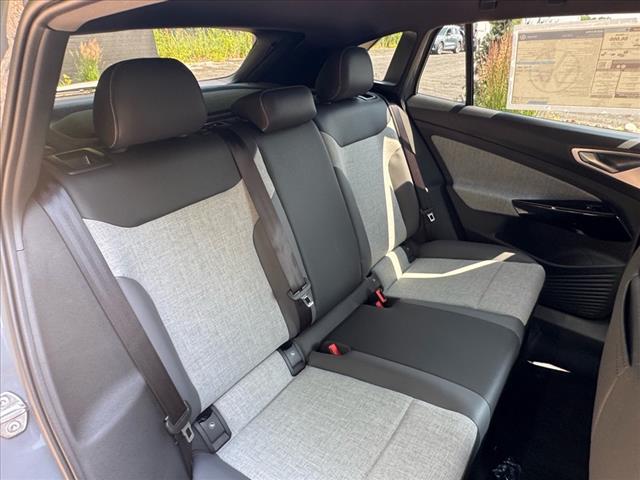 2025 Volkswagen ID.4 Pro