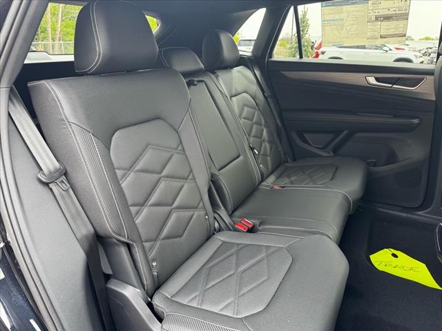 2025 Volkswagen Atlas Cross Sport SE 4Motion